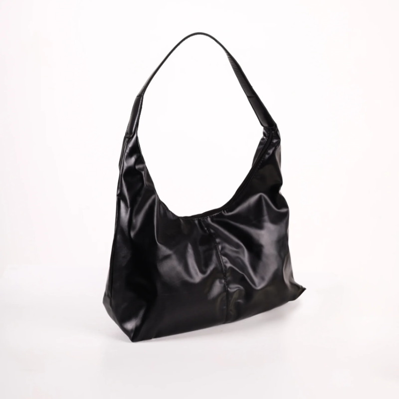Crna meka torbica KA028 - rs-mangoshop.com