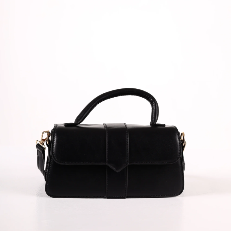 Crna torbica klasicnog dizajna KA034 - rs-mangoshop.com