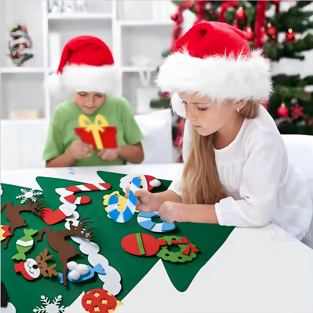 Novogodisnja jelka od filca za zid sa 26 ukrasa koji se lepe - rs-mangoshop.com