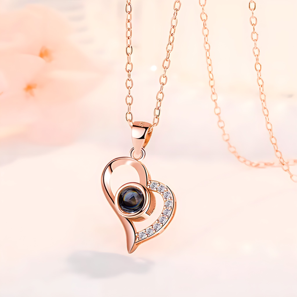 Ogrlica Volim te na 100 jezika - rs-mangoshop.com