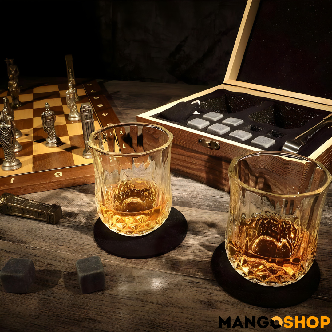 Luksuzni viski set u drvenoj kutiji - rs-mangoshop.com